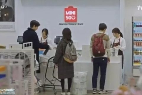 揭秘2元店背后月入过万的暴利操作，简单到让人震惊！